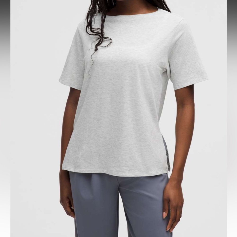 NWT!🍋🍋Lululemon Relaxed Fit Boatneck T-Shirt🍋🍋. Size 10.